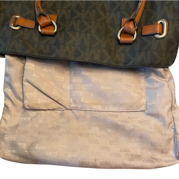 Michael Kors Hamilton Signature Shoulder bag Handbag Brown Saffiano Leather - Picture 4 of 10